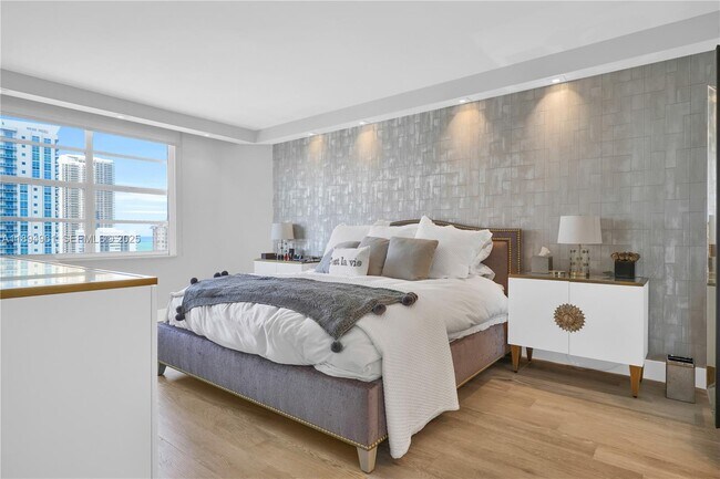 Building Photo - 1985 S Ocean Dr