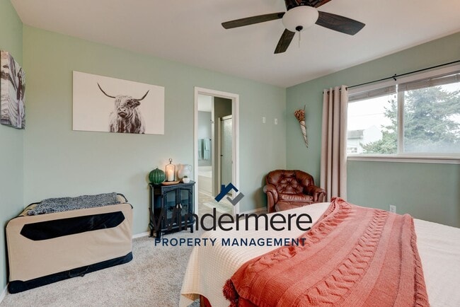 Building Photo - 3 Bed 2.5 Bath Townhome