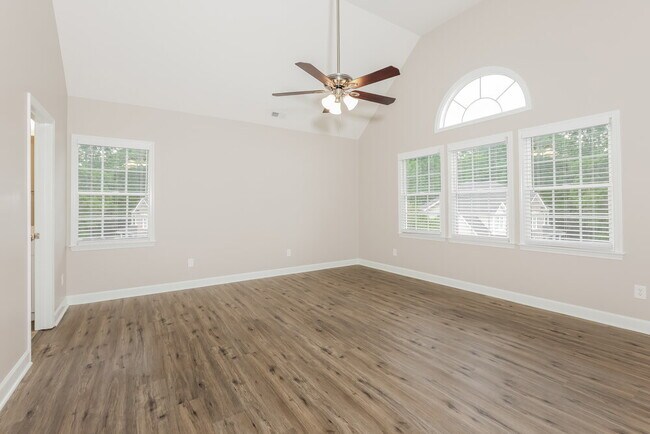 Building Photo - 717 Bennett Ridge Ct