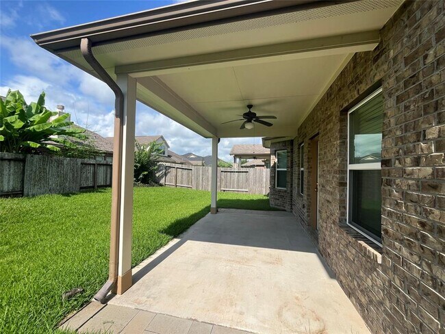 Building Photo - 7010 Stevenson Dr