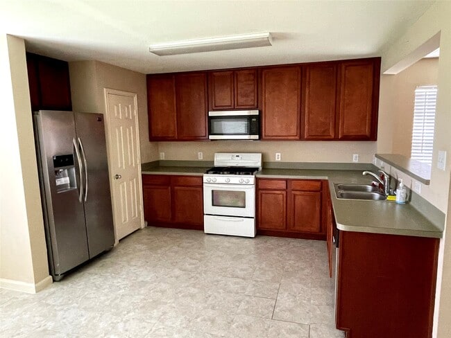 Building Photo - 29618 Evergreen Hills Dr