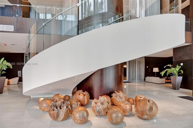 Building Photo - 900 Biscayne Blvd