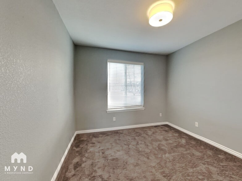 Building Photo - 10835 Heatherton St