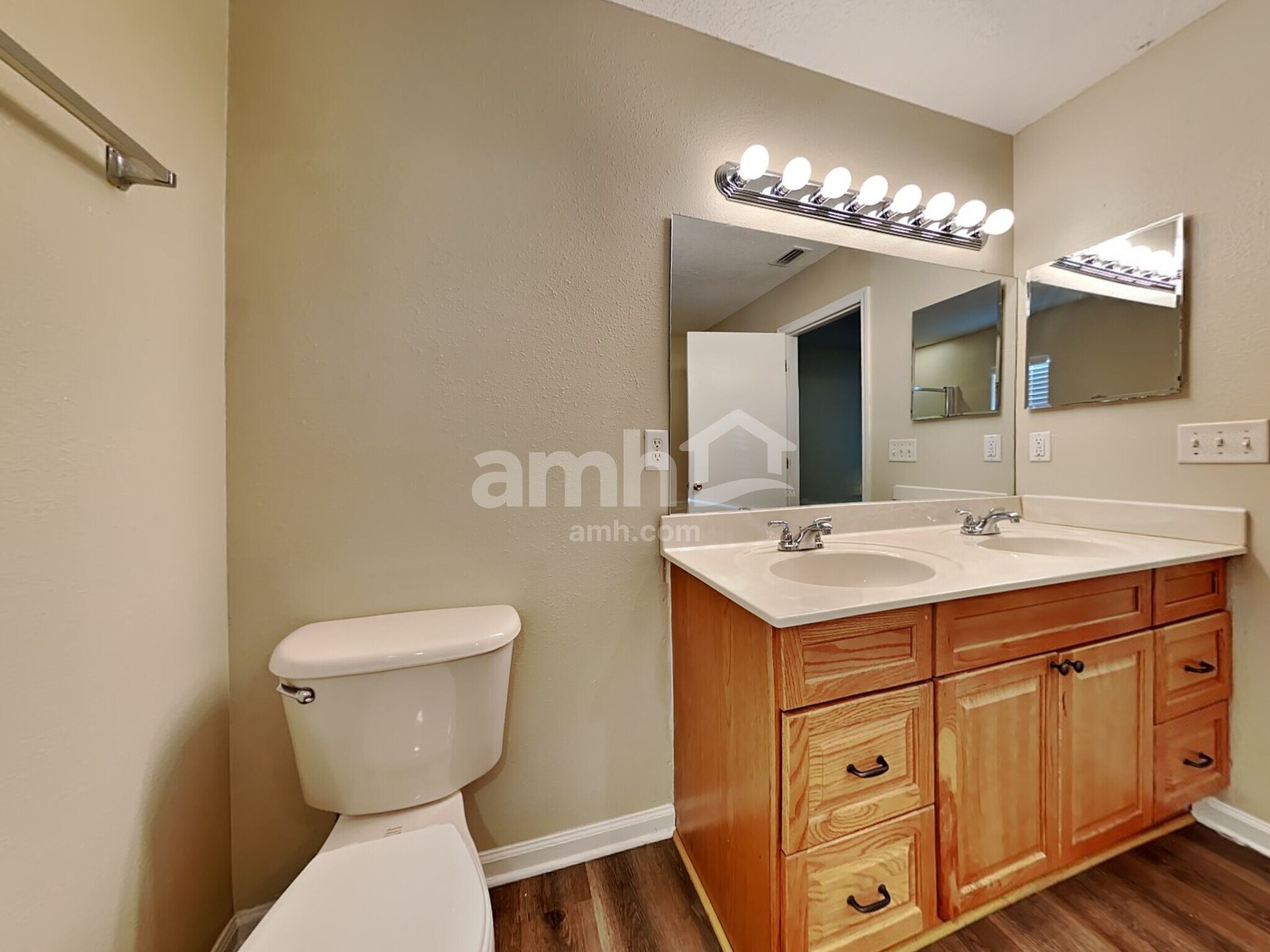 Building Photo - 9684 Hazel Lake Dr