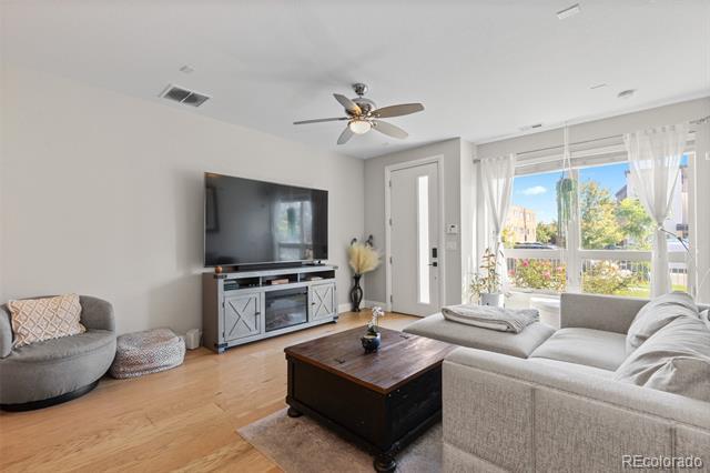 Building Photo - 1571 Wolff St