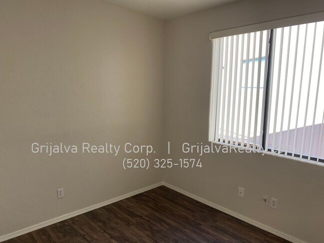 Building Photo - Northwest Living at it's Finest! 3 Bedroom...