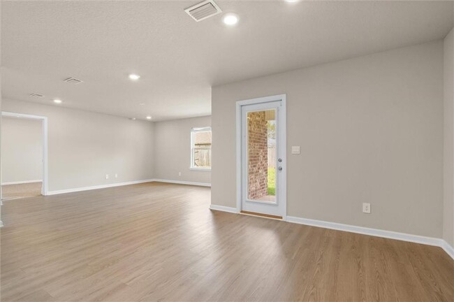 Building Photo - 2599 Thornbury Lp