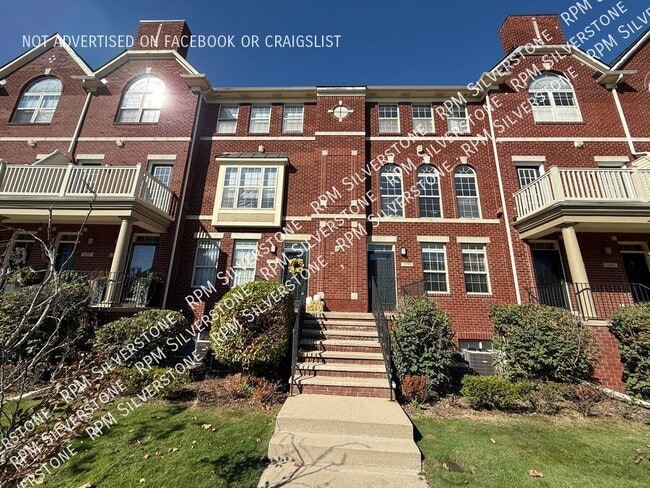 Primary Photo - 3255 Camden Dr