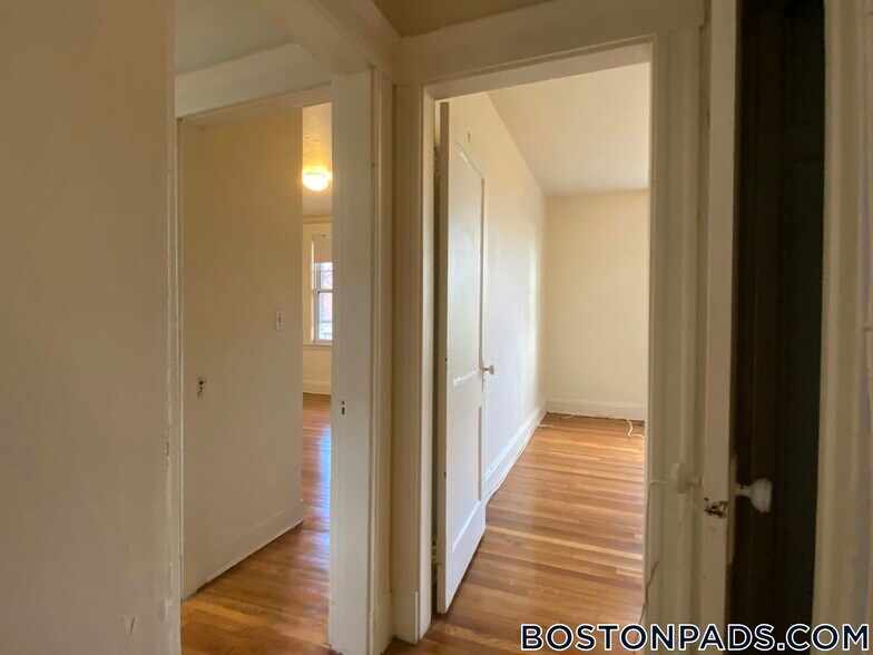 Building Photo - 1638 Commonwealth Ave