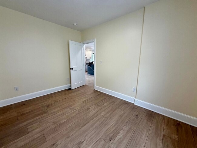 Building Photo - 67 Jewett St