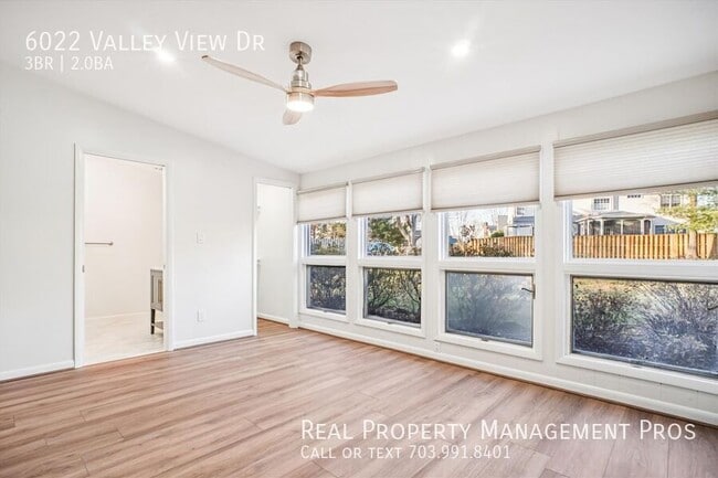 Building Photo - 6022 Valley View Dr