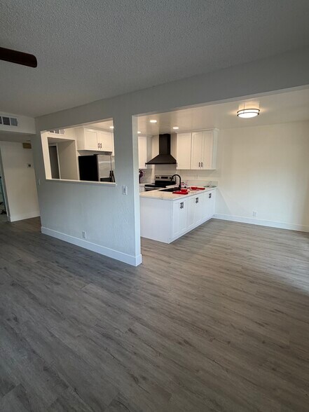 Dining room - 5128 Greenberry Dr