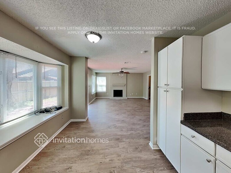 Building Photo - 4105 Devon Ct