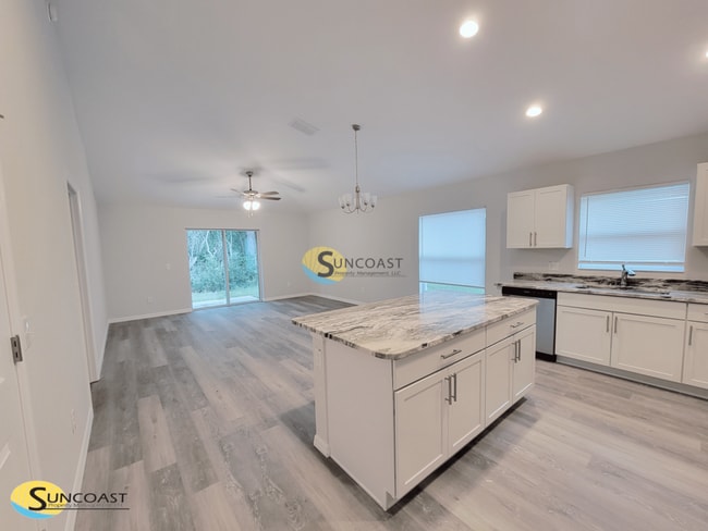 Building Photo - 329 Marion Oaks Blvd