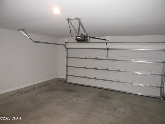 Building Photo - 3836 Redbud Wy