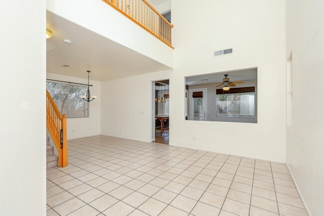 Building Photo - 135 Pebble Ridge Rd