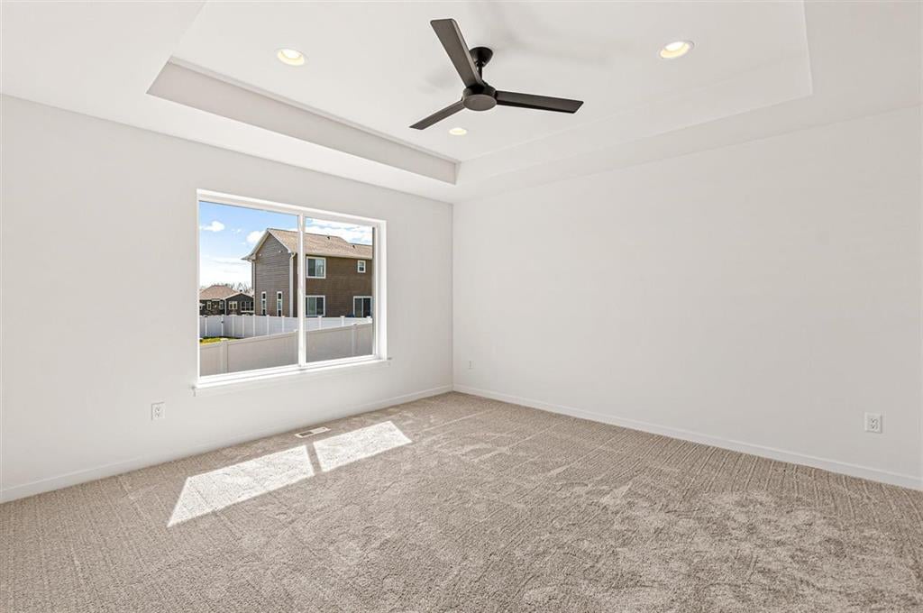Building Photo - 386 Sierra Trce