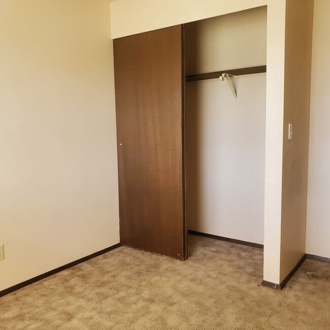 Building Photo - 3 Bedroom in Mountain View