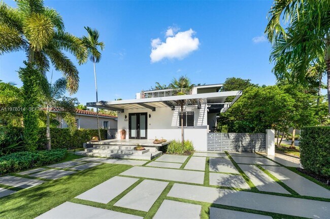 Building Photo - 101 SW 21st Rd