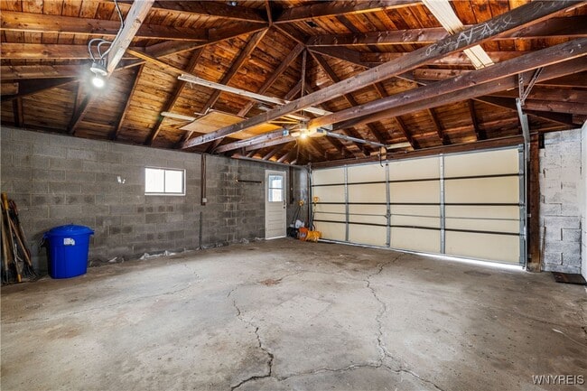 Building Photo - 133 Halstead Ave