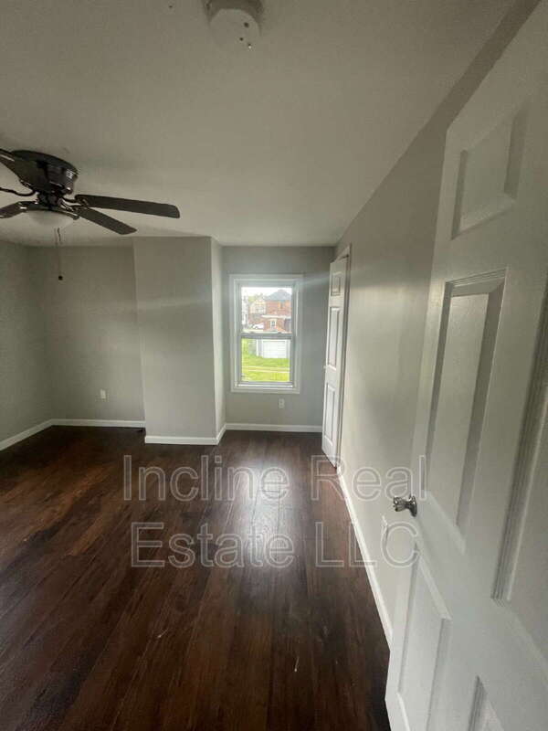Building Photo - 124 13th St