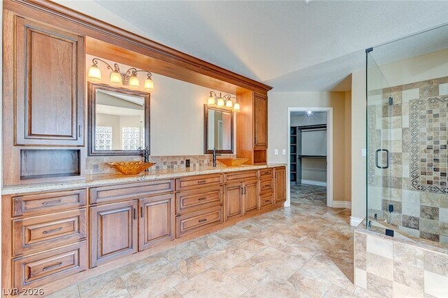 Building Photo - 2312 Silver Bluff Ct