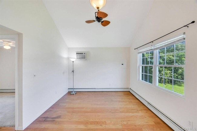 Building Photo - 22 Maplewood Ave