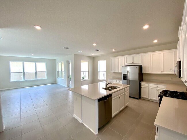 Building Photo - 4630 Prairie Creek St