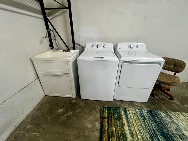 Building Photo - Charming 3-Bedroom Home for Rent in Landers, CA w SPA