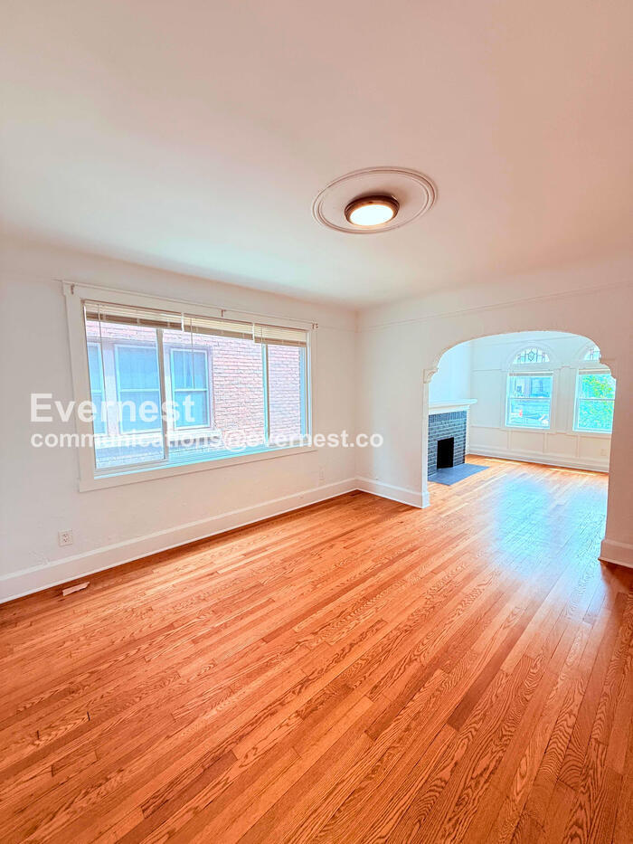 Building Photo - 3824 Tyler St