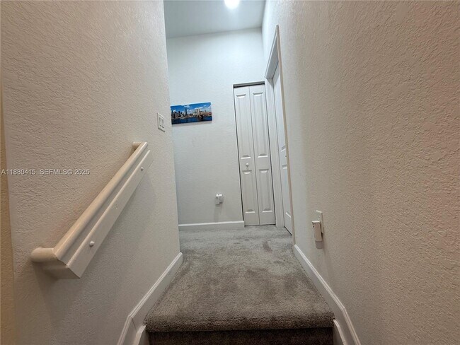 Building Photo - 12109 NW 24th Ct