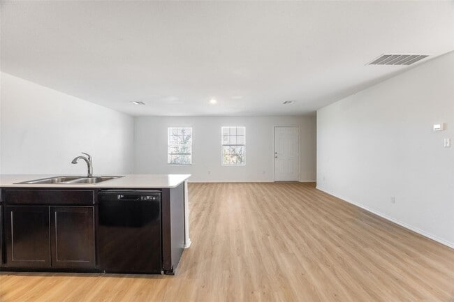 Building Photo - 1125 Largemouth Ln