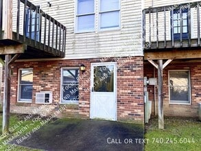 Building Photo - 1673 Tiki Ln