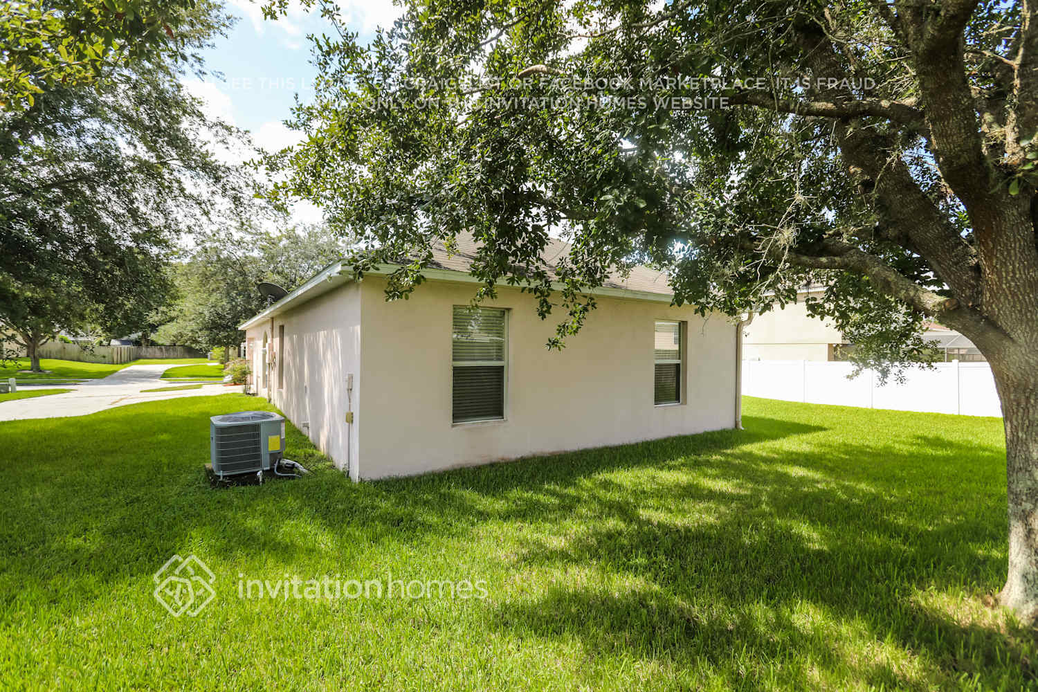 Building Photo - 2304 Kingscrest Cir