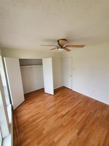 Building Photo - 2210 Greenvalley Dr