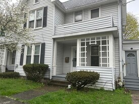 Building Photo - 13 Walnut St