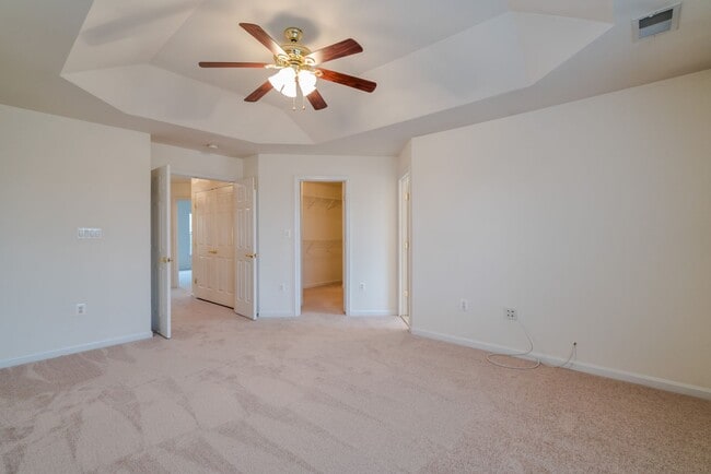 Building Photo - Sun-Filled And Spacious 3 Bedroom 2.5 Bath...