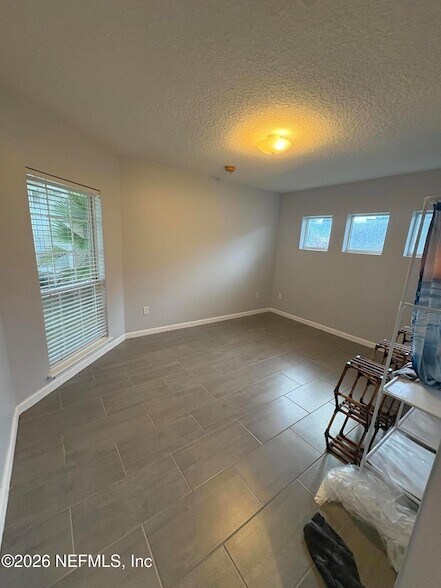 Building Photo - 86005 Maple Leaf Pl