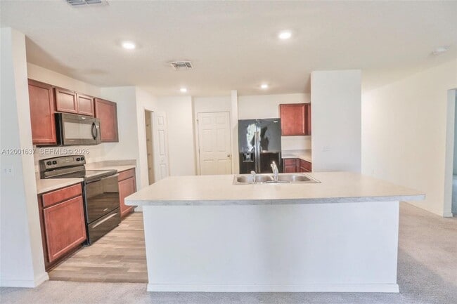 Building Photo - 2352 SE Surrey Pl