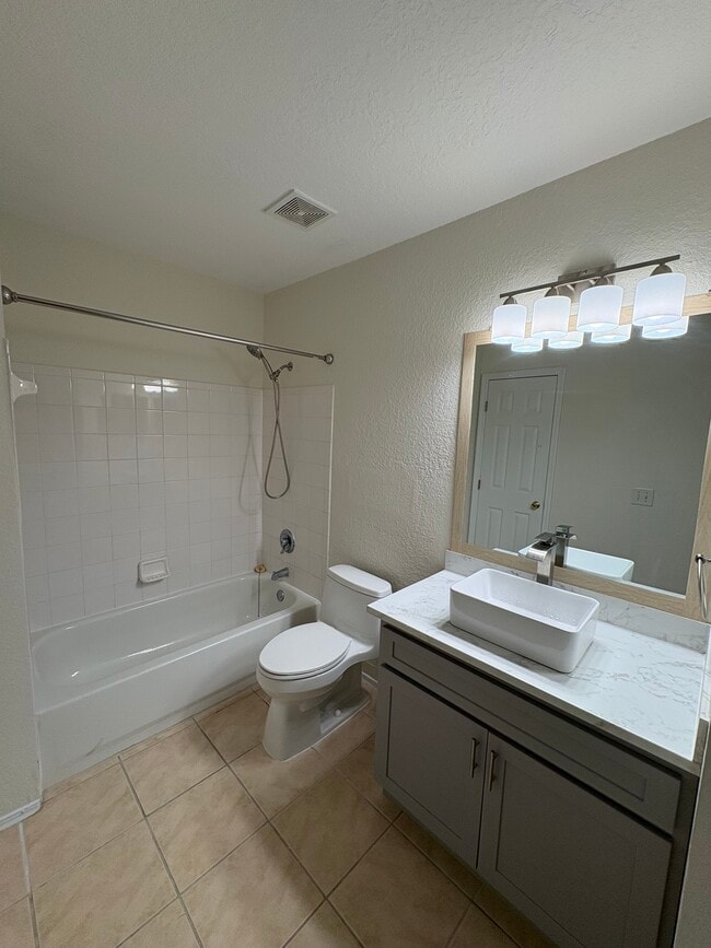 Building Photo - 1701 The Greens Way