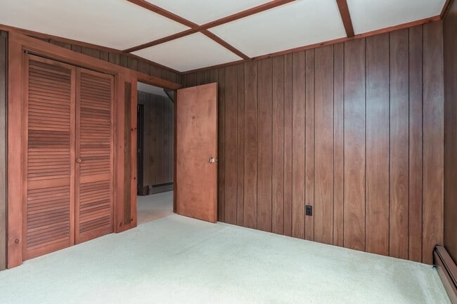 Building Photo - 7 Howards Grove Rd