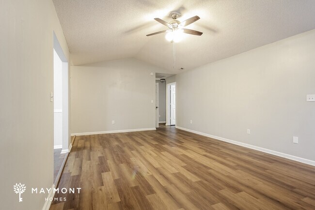 Building Photo - 139 W Fall River Way