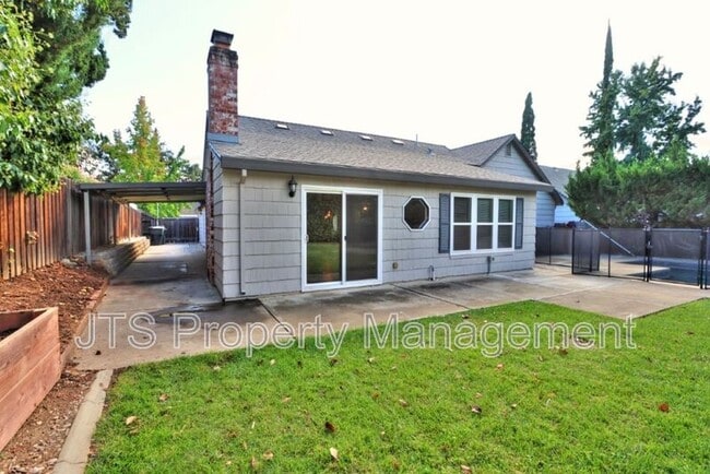 Building Photo - 9221 Rock Canyon Way