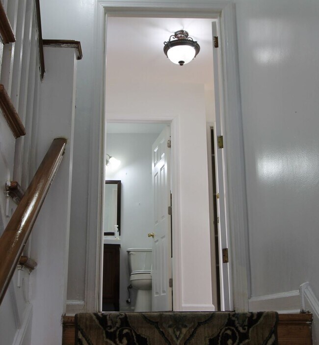 Building Photo - 6460 Ardleigh St