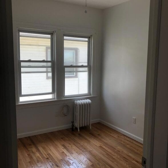 Building Photo - 511 Laurelton Blvd