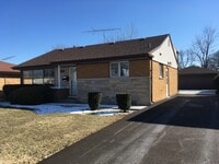 Building Photo - 7425 Lake St