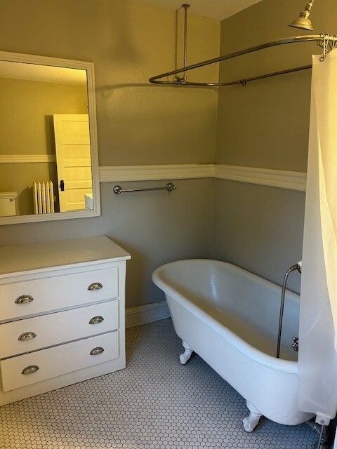 2nd floor bath - 9 Linden Ave