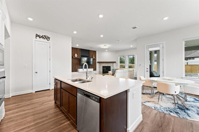 Building Photo - 21 Cassena Grove Pl
