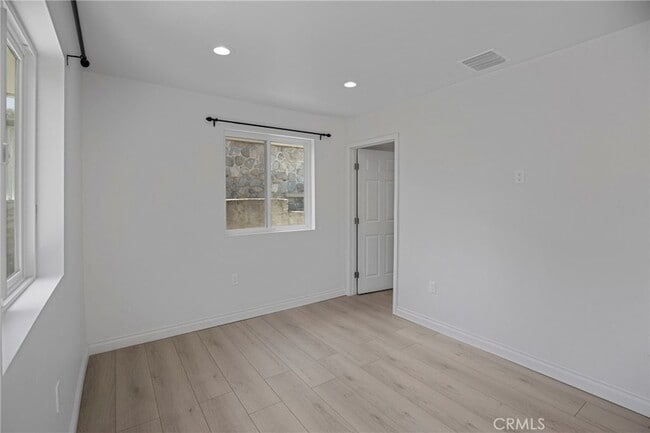 Building Photo - 10410 Mountair Ave
