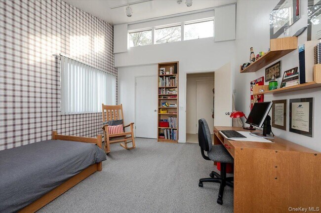 Building Photo - 20 Whitman Rd